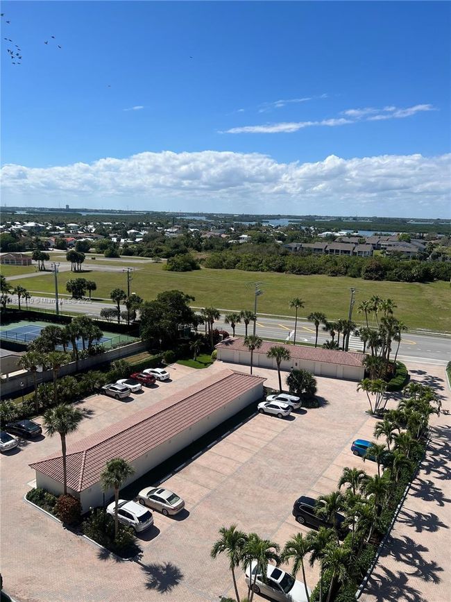 APT-1103 - 3100 N Highway A1a, Condo with 2 bedrooms, 2 bathrooms and null parking in Hutchinson Island FL | Image 12