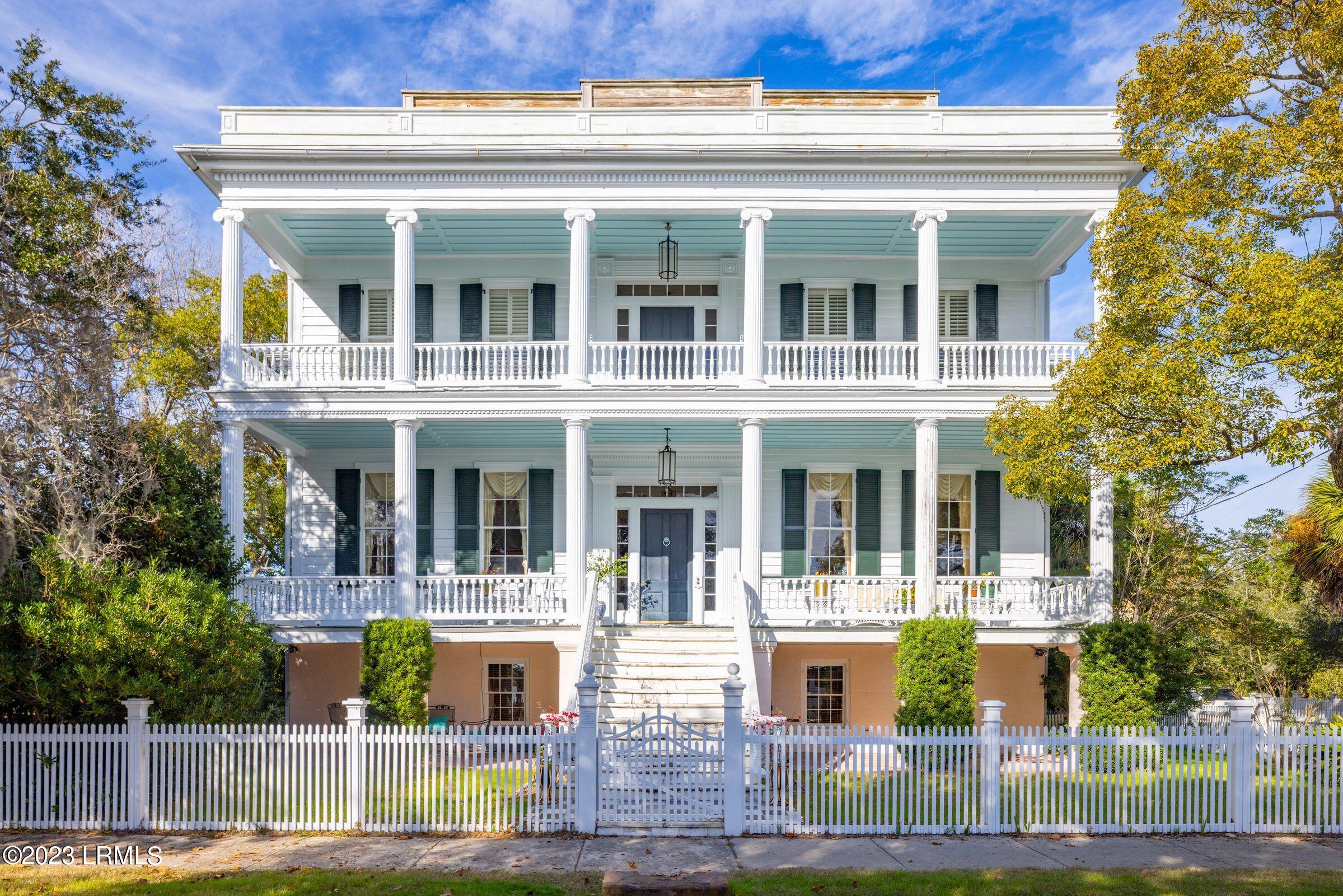 Bay St, Beaufort, SC 29902