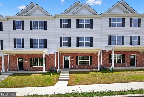 1016 Violet St, NORRISTOWN, PA, 19401-4025 | Card Image