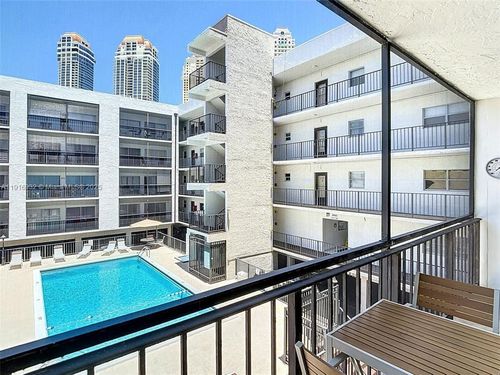 apt-315-201 178th Dr, Sunny Isles Beach, FL, 33160-4096 | Card Image