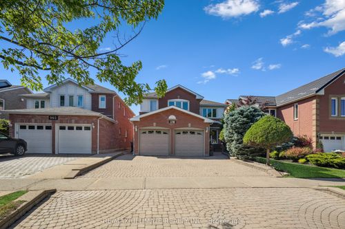 961 Focal Rd, Mississauga, ON, L5V1M8 | Card Image
