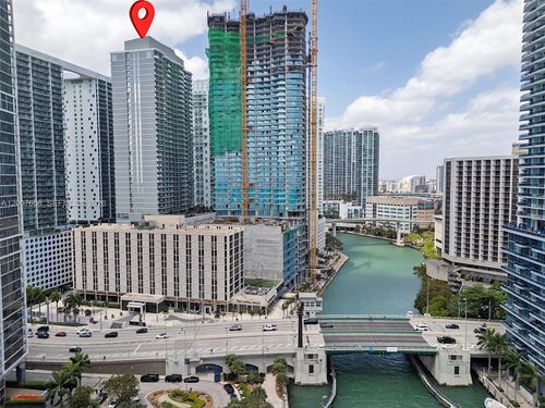 1510-77 Se 5th St, Miami, FL, 33131-4070 | Card Image