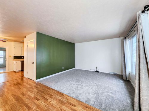 1109 Sherwood Rd, Norfolk, NE, 68701-9073 | Card Image
