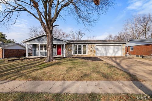 11815 Archerton Dr, Bridgeton, MO, 63044-2839 | Card Image