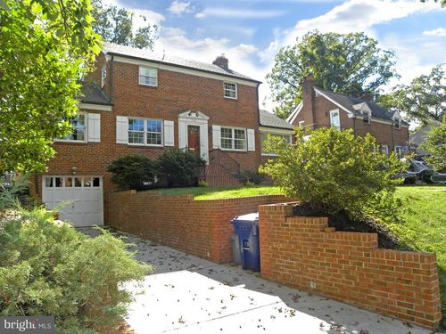 716 N Overlook Dr, ALEXANDRIA, VA, 22305-1222 | Card Image