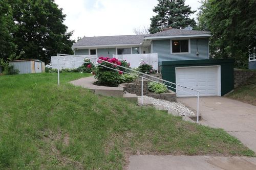 1256 Highway 36 W, Roseville, MN, 55113-4312 | Card Image