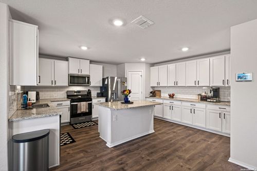 29546 Lost Copper, Bulverde, TX, 78163-2613 | Card Image