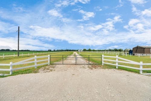801 Williams Rd, East Bernard, TX, 77435-9539 | Card Image