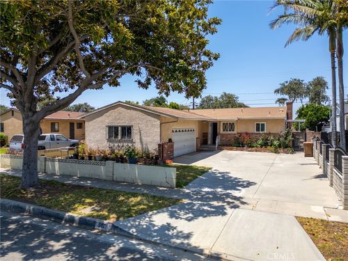 517 S Newell Ave, Fullerton, CA, 92832-2513 | Card Image