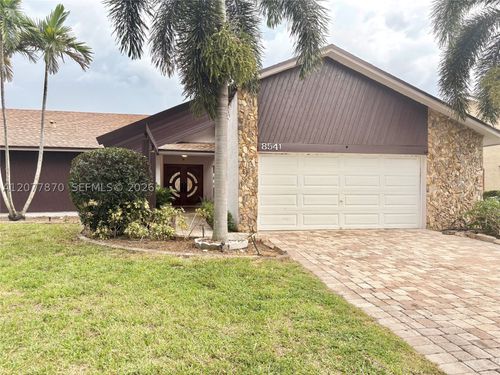 8541 Nw 54th St, Lauderhill, FL, 33351-4838 | Card Image