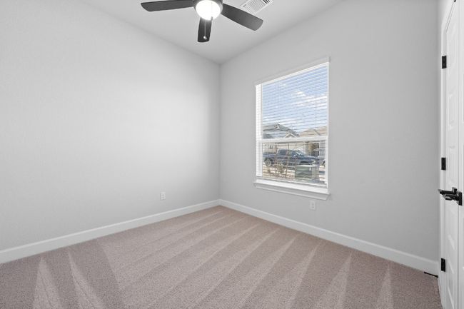 9709 Gladsome Path, House other with 3 bedrooms, 2 bathrooms and 4 parking in Manor TX | Image 8