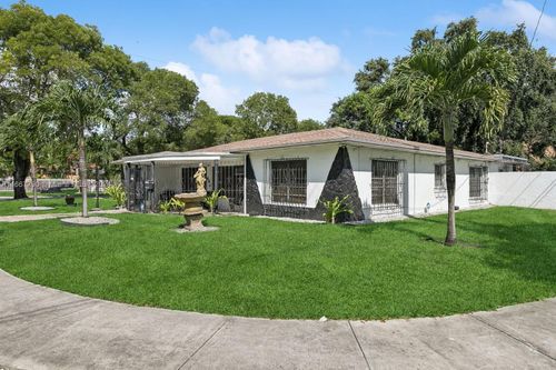 469 Nw 69th St, Miami, FL, 33150-3962 | Card Image
