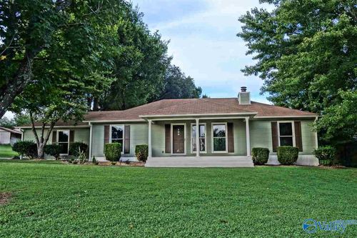 109 Reagan Ln, Huntsville, AL, 35811-9089 | Card Image