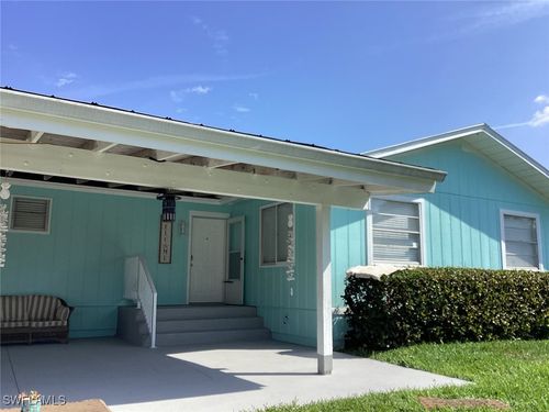 2111 Waylife Ct, ALVA, FL, 33920-3829 | Card Image