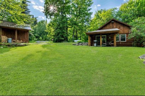 102 Vista Way, Pittsburg, NH, 03592-4511 | Card Image