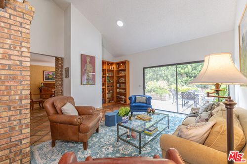449 Willamette Lane, Claremont, CA, 91711 | Card Image