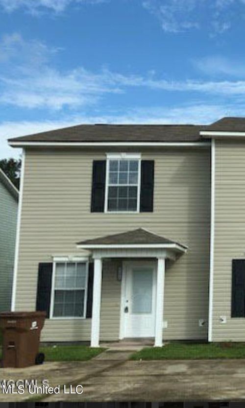 17255 Avondale Cir, D'Iberville, MS, 39540-4673 | Card Image