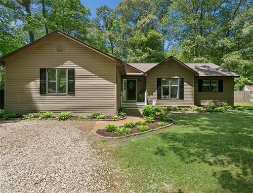 5290 Beechwood Knoll Trl, Gloucester, VA, 23061-3713 | Card Image