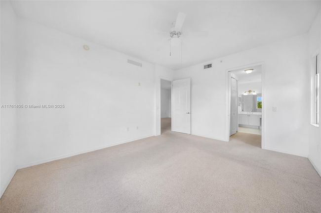 APT-501 - 3600 Oaks Clubhouse Dr, Condo with 3 bedrooms, 2 bathrooms and null parking in Pompano Beach FL | Image 36