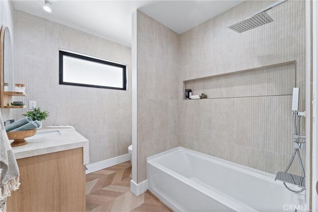 869 Santa Ana St, House other with 2 bedrooms, 3 bathrooms and 4 parking in Laguna Beach CA | Image 17