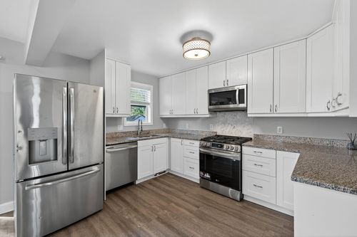 622 Bush Ave, Saint Paul, MN, 55130-4115 | Card Image