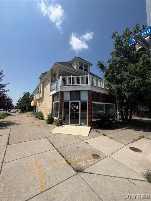 154 Niagara Falls Blvd, Buffalo, NY, 14223-3025 | Card Image
