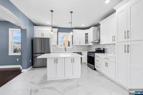 255 Garibaldi Ave, Lodi, NJ, 07644-3762 | Card Image