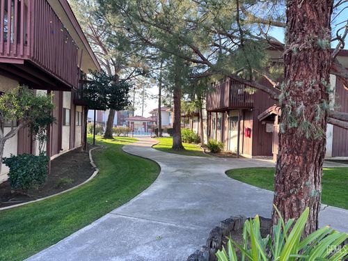 21-2626 Cleo Court, Bakersfield, CA, 93306 | Card Image