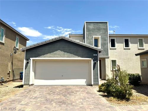 43 Heathrow Lake Ave, North Las Vegas, NV, 89084-2509 | Card Image