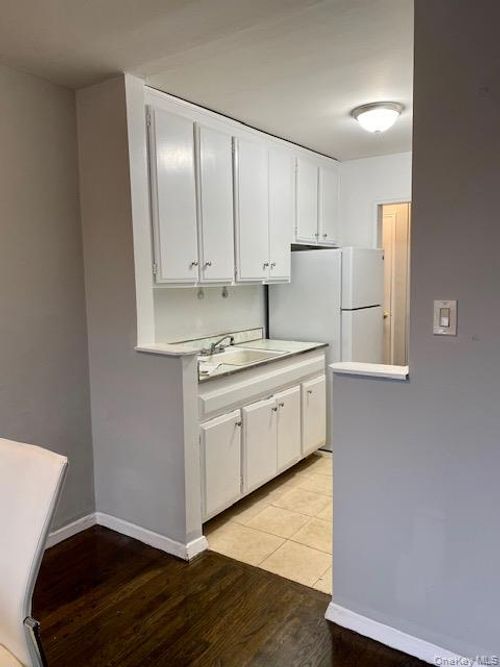 101-43 Douglaston Pkwy, Douglaston, NY, 11363 | Card Image