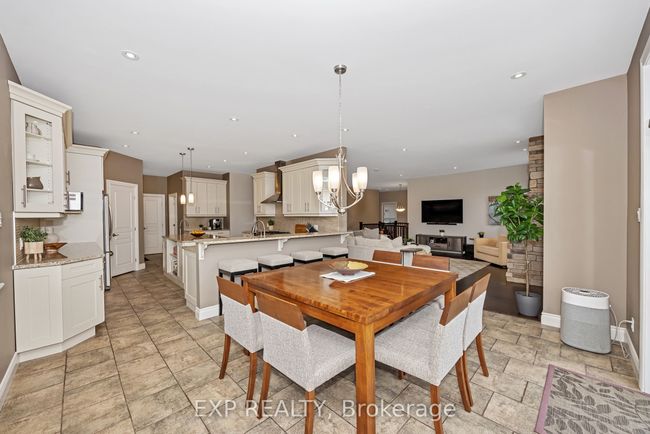 155 Wilbert Cox Dr, House other with 5 bedrooms, 4 bathrooms and 9 parking in Carp ON | Image 14