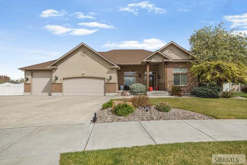 6111 Bay Hill Dr, Idaho Falls, ID, 83401-6341 | Card Image