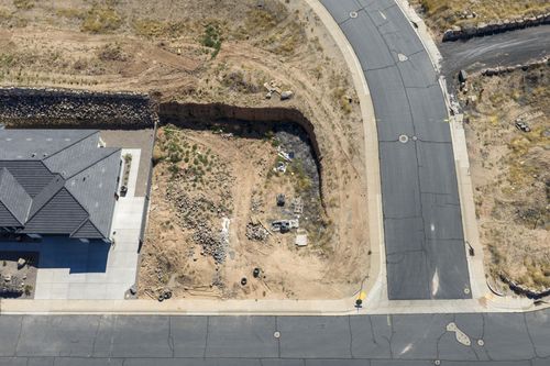 342 N 200 E, La Verkin, UT, 84745-1207 | Card Image