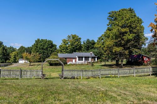 8131 Leffingwell Rd, Canfield, OH, 44406-9717 | Card Image