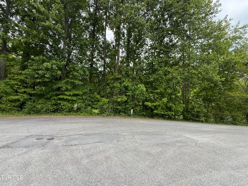 103/105 Poplar Road, Johnson City, TN, 37615 | Card Image