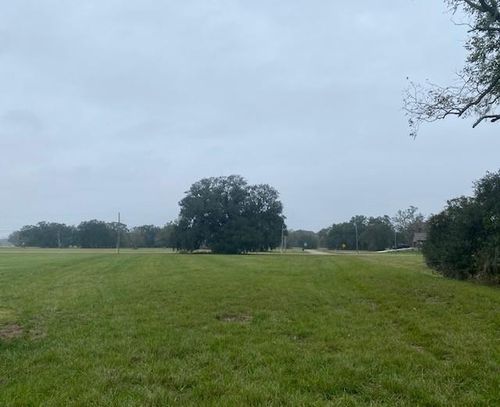 218 Cattle Drive Trl, Angleton, TX, 77515-9085 | Card Image