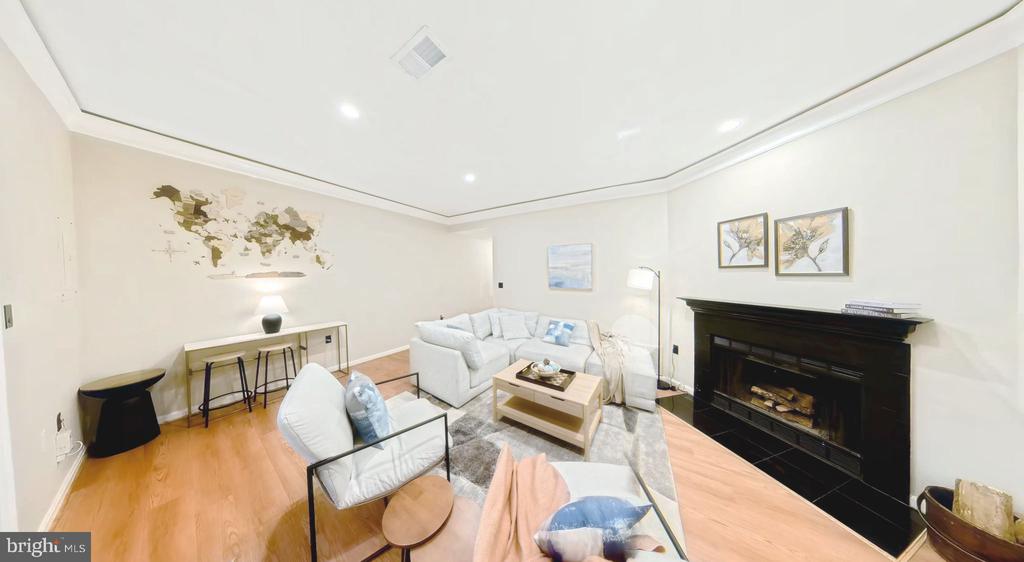 Residential in CENTREVILLE 4