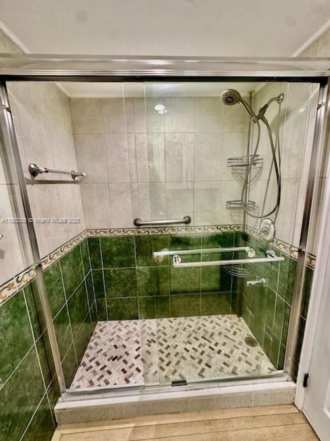 APT-207 - 110 Salamanca Ave, Condo with 2 bedrooms, 2 bathrooms and null parking in Coral Gables FL | Image 25