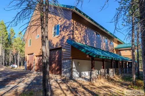 4460 Brodys Cv, Island Park, ID, 83429-1206 | Card Image