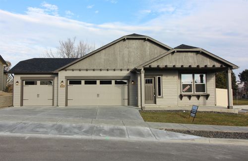 5038 W 28th Avenue, Kennewick, WA, 99336 | Card Image