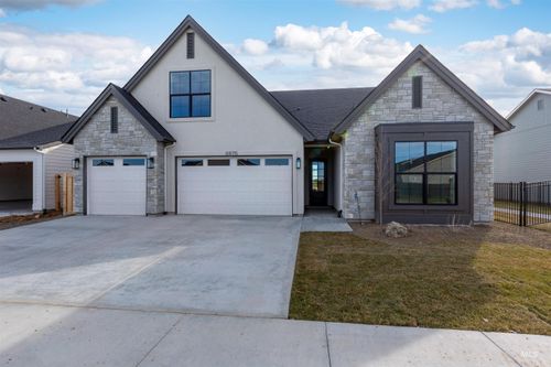 5876 S Pinpoint Way, Meridian, ID, 83642-1553 | Card Image