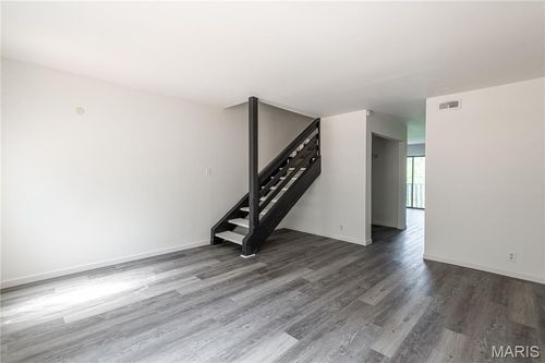 13-3017 Pembroke Lane, High Ridge, MO, 63049 | Card Image