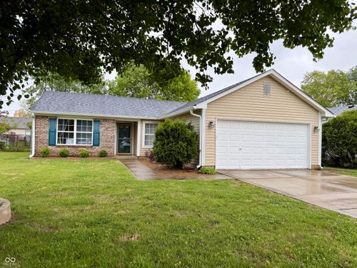 79 Meadow Creek East Blvd, Whiteland, IN, 46184-9691 | Card Image