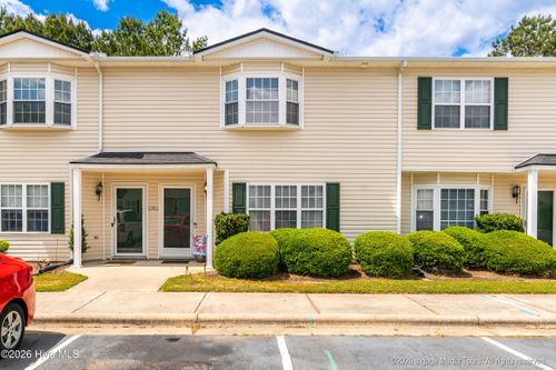 c6-2325 Vineyard Dr, Winterville, NC, 28590-9377 | Card Image