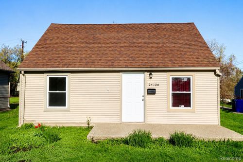 24100 Berry Ave, Warren, MI, 48089-2290 | Card Image