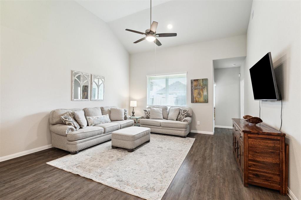 Chinook Dr, Conroe, TX 77384