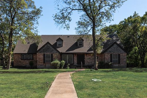 102 S Royal Oak Dr, Duncanville, TX, 75116-4228 | Card Image