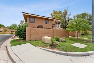 2 - 10432 N 11 Th Street, Townhouse with 2 bedrooms, 2 bathrooms and null parking in Phoenix AZ | Image 3