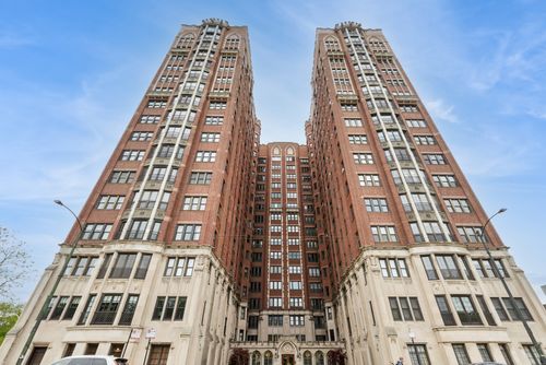 3f-5840 Stony Island Ave, Chicago, IL, 60637-2048 | Card Image