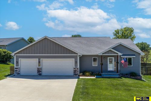 2880 Ravae Ln, Blair, NE, 68008-6451 | Card Image